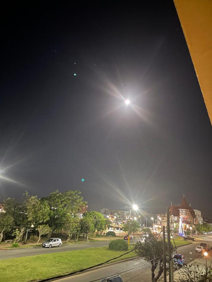 Edificio Flores Lägenhet Piriápolis Exteriör bild