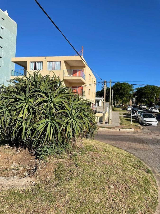 Edificio Flores Lägenhet Piriápolis Exteriör bild